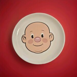 Fred & Friends "Plays With His Food" Funny Face Plate –  8 1/2  Dinner Plates 1